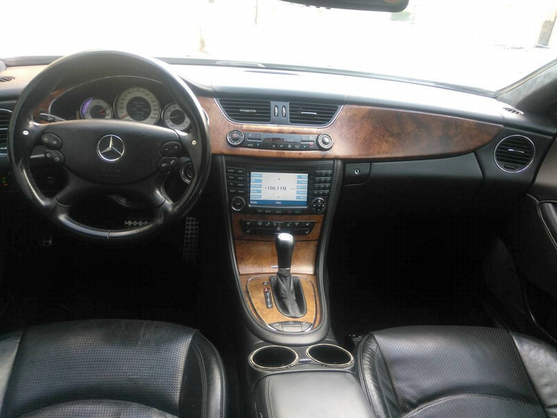 Illustration for article titled At $10,999, Could This High-Mileage 2006 Mercedes CLS 55 AMG Prove Four Is More?